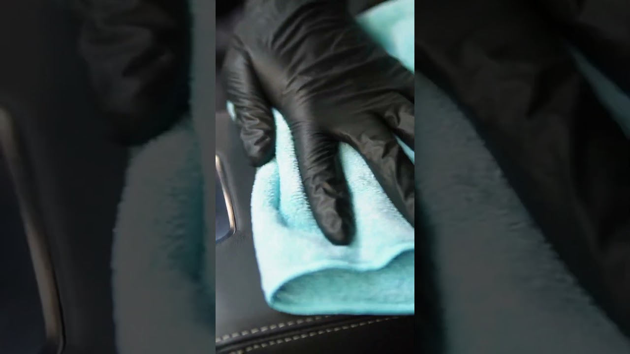 Deep leather clean #luxurysuv #xpelppf #rangeroverv8 #carwash #xpel #suv #howto #paintprotection