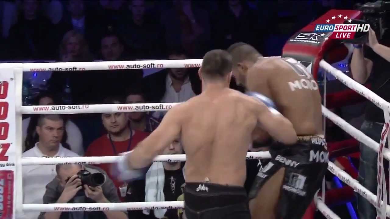 Pavel Zhuravlev  vs.  Benjamin Adegbuyi - SUPERKOMBAT&reg; WGP 22.12.2012 Bucuresti