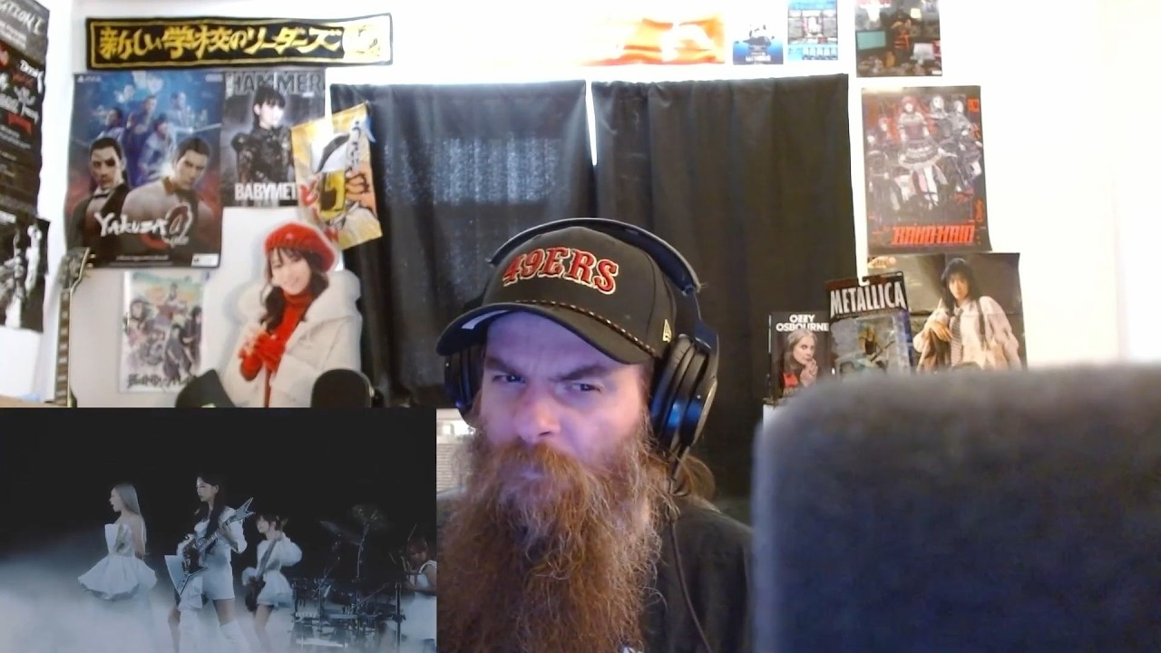 Реакция метал-гитариста на 