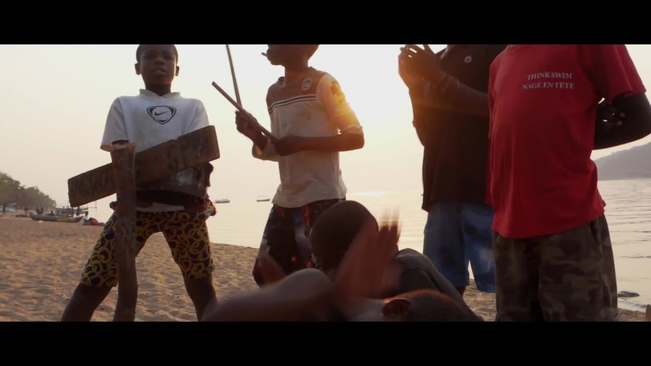 Flox - Kick It Out [Official Video]