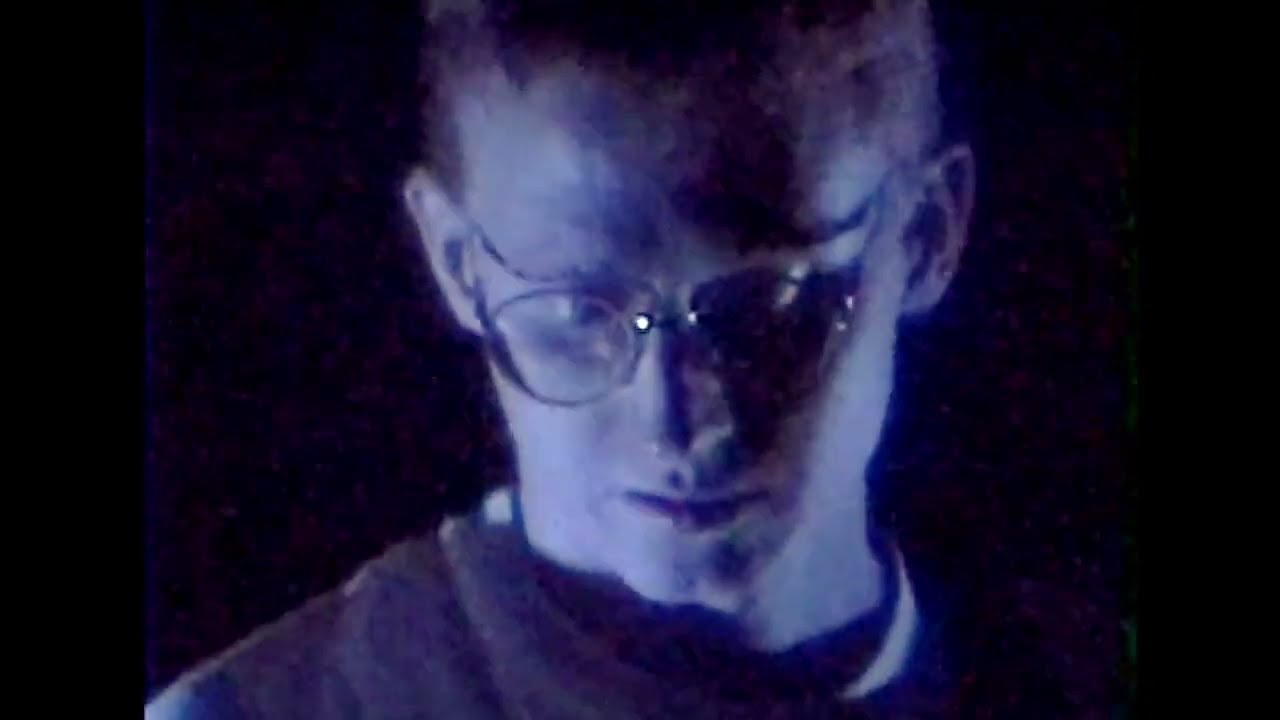 Hum - Lee's Palace, Toronto February 28 98 * Direct From HI8 Master * Stars * Downward Is Heavenward