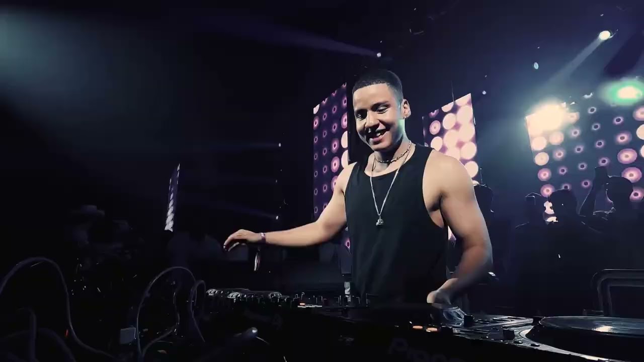 Dezko   Ascend SynX Club Live Mix