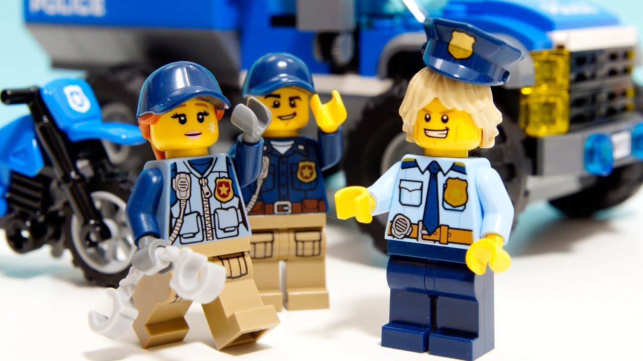 【LEGO遊び】レゴ警察ゴッコ ネットシューターで泥棒を捕まえろ！今回は山のポリスの衣装で事件解決するぞ【アナケナ&カルちゃんのキッズアニメ】LEGO City 60172