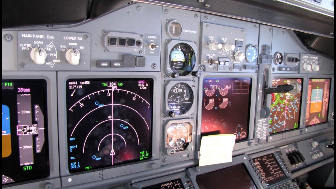 HD Aproximação ILS Boeing 737-800 visão cockpit / Instrument Landing System Boeing 737 cockpit view
