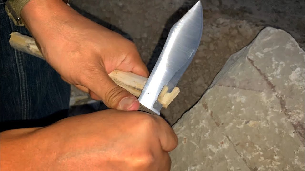 Raw Footage- Testing The Snake Eater Knife- Figure 4 Deadfall