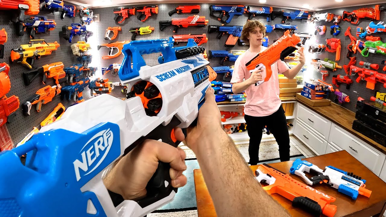 NERF WAR | Ultra Screamer VS Rival Curve Shot Helix!