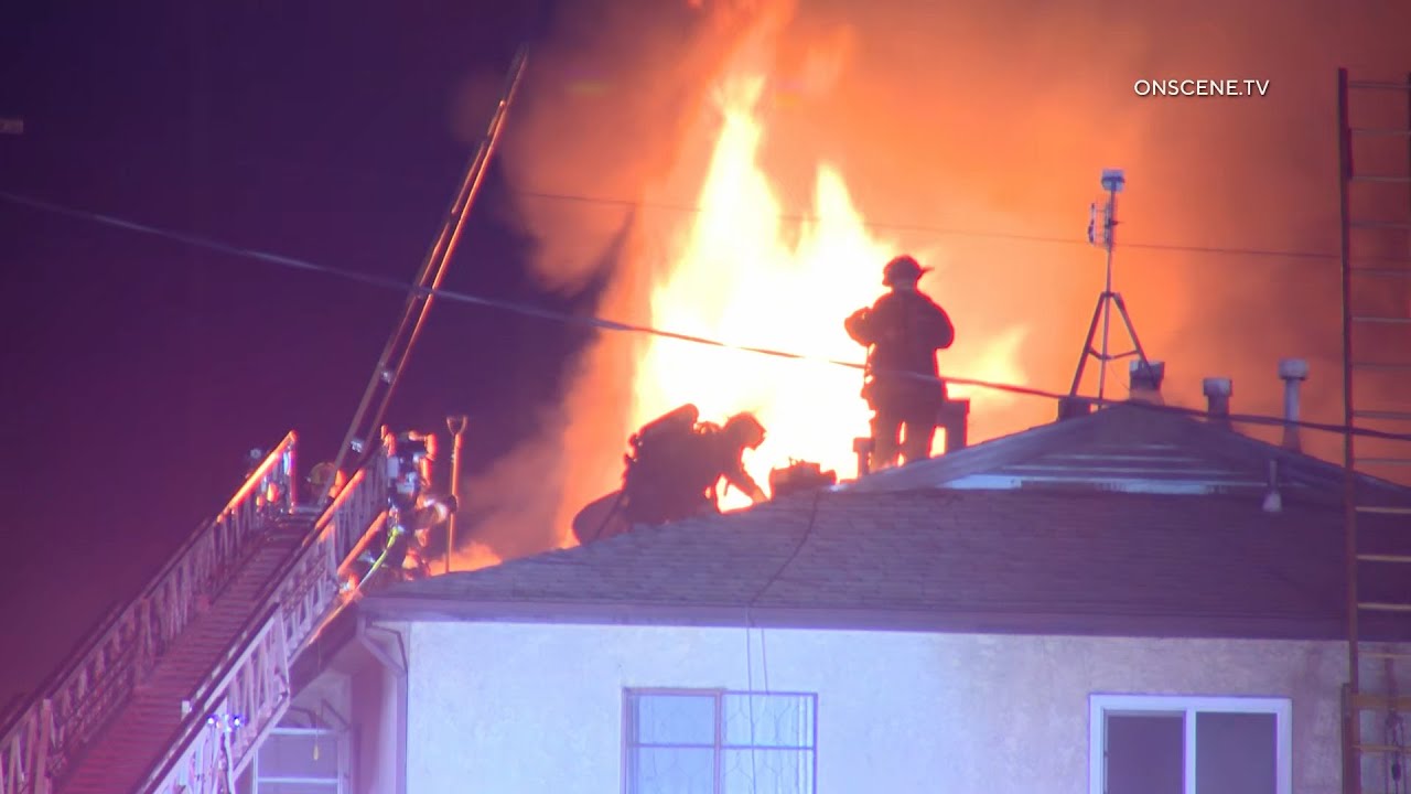 LAFD Battles Late-Night Apartment Fire