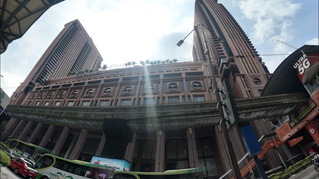 Berjaya Times Square: за кулисами крупнейшего крытого тематического парка и детского рая Куала-Лу...