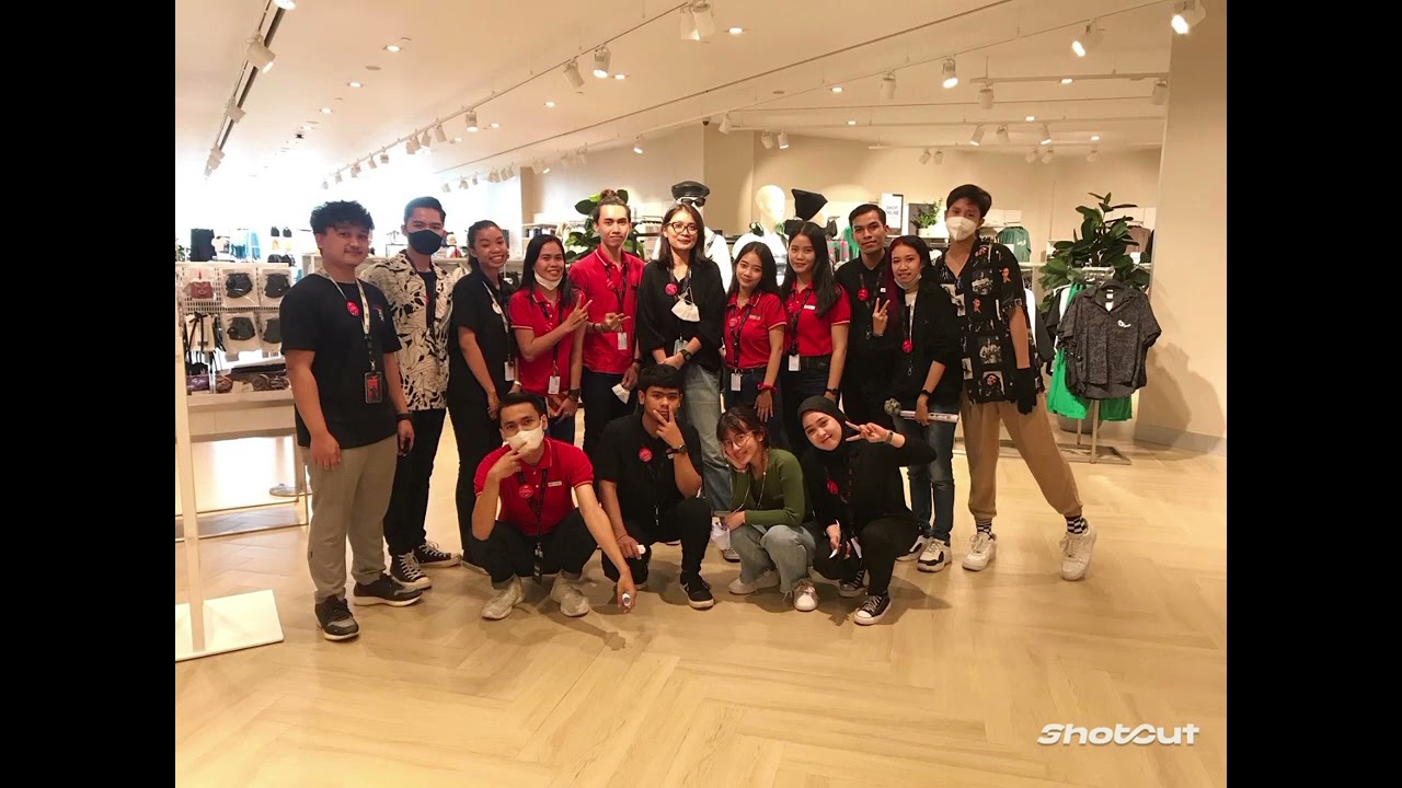 History H&M Big Mall Samarinda 2020 s/d 2023