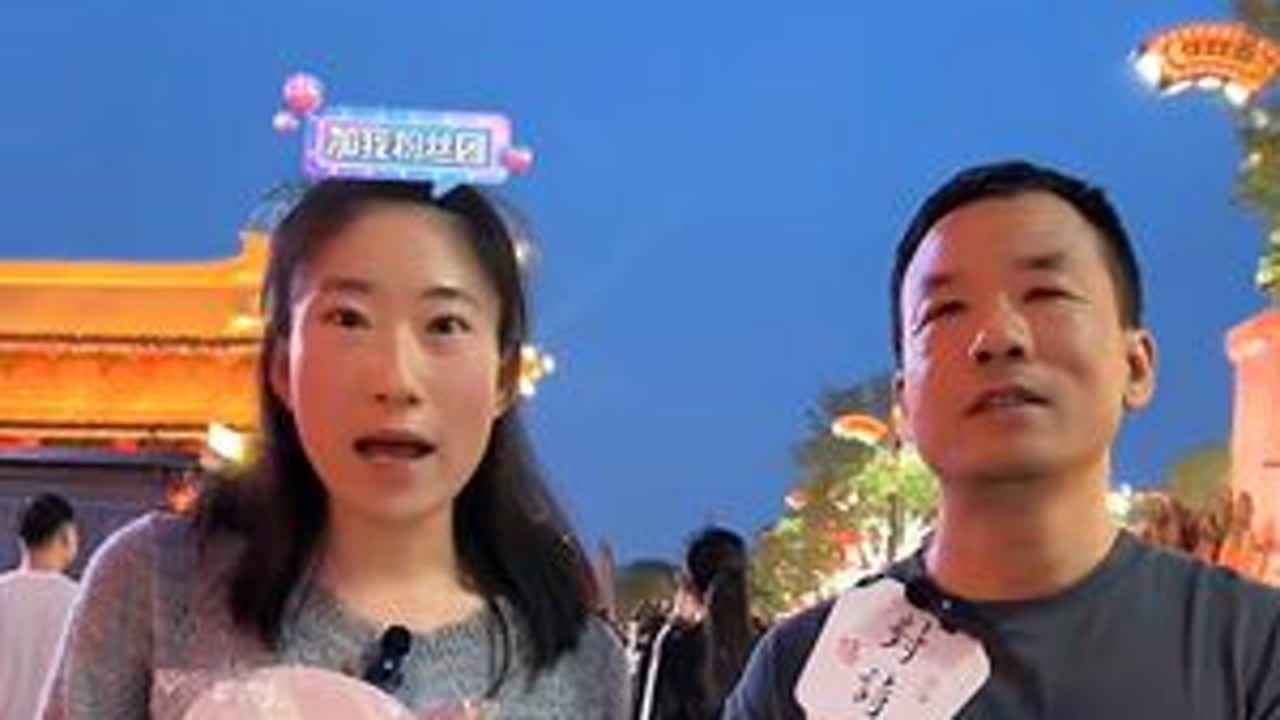 #街头采访 #中华文化 #西安 #对诗 #原创视频 这位哥哥真的太厉害了，佩服佩服！