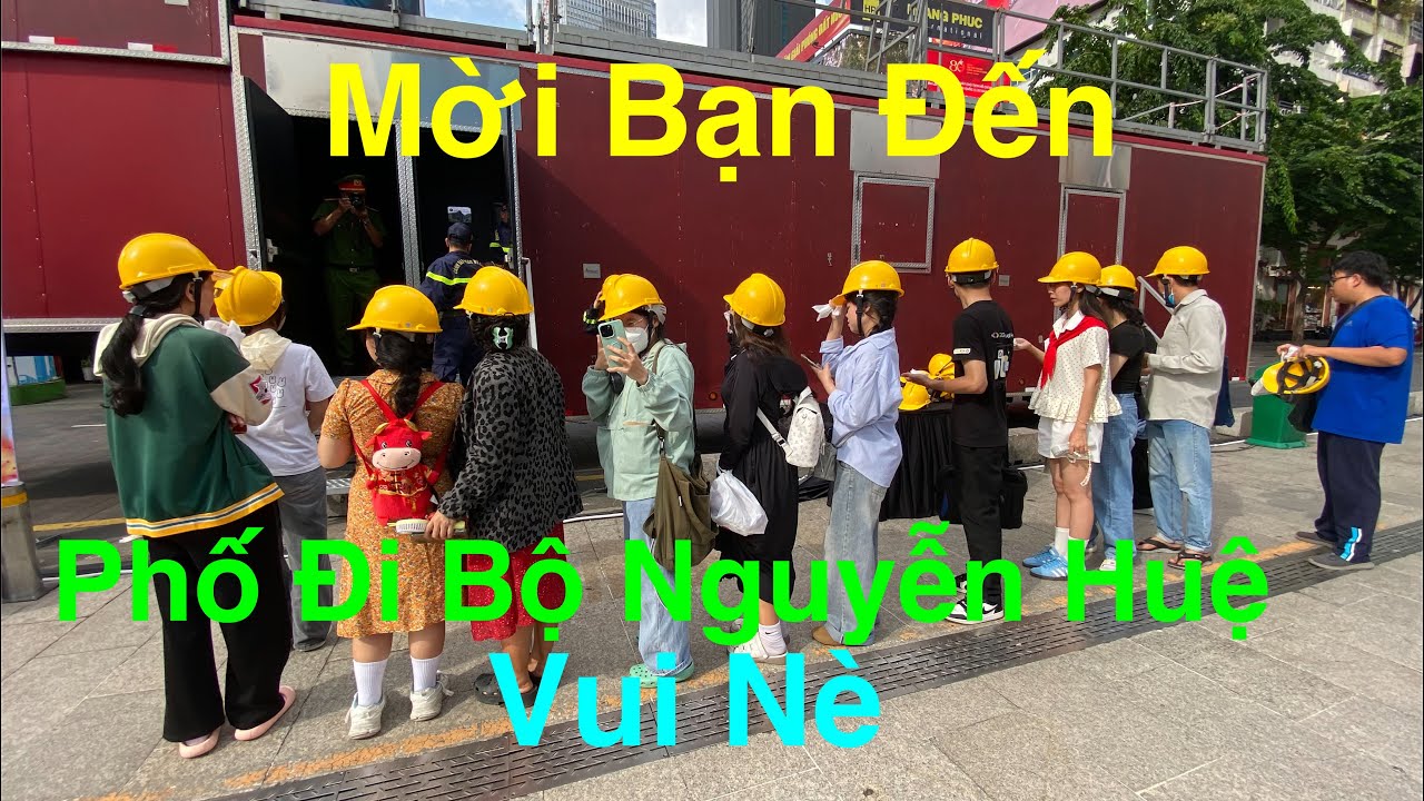 Nhiều Trãi Nghiệm VUI ở Phố Đi Bộ Nguyễn Huệ Sài Gòn  !