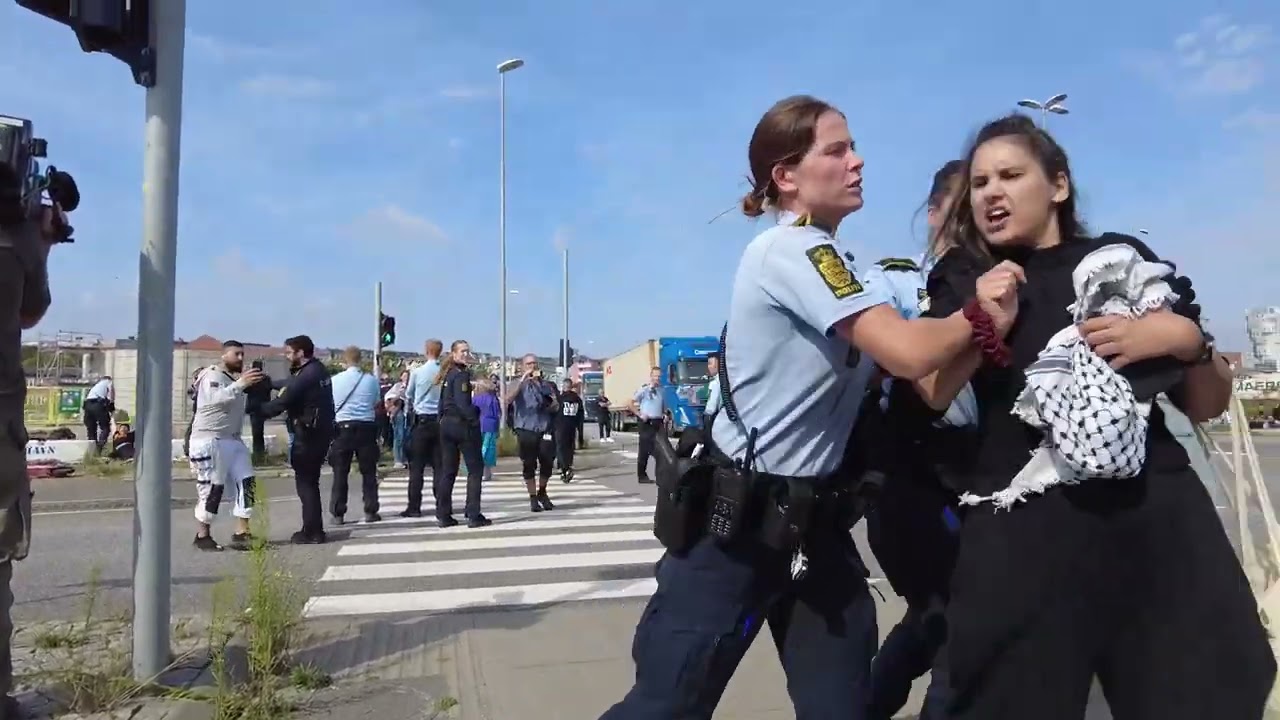 Lastbil blokaden til havnen