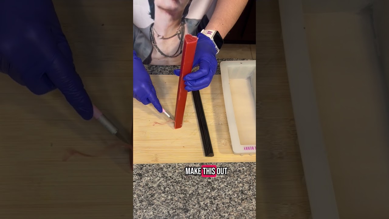 How I make heart shaped embed for SOAP!  #soapmaking #smallbusiness #makingsoap #straykids