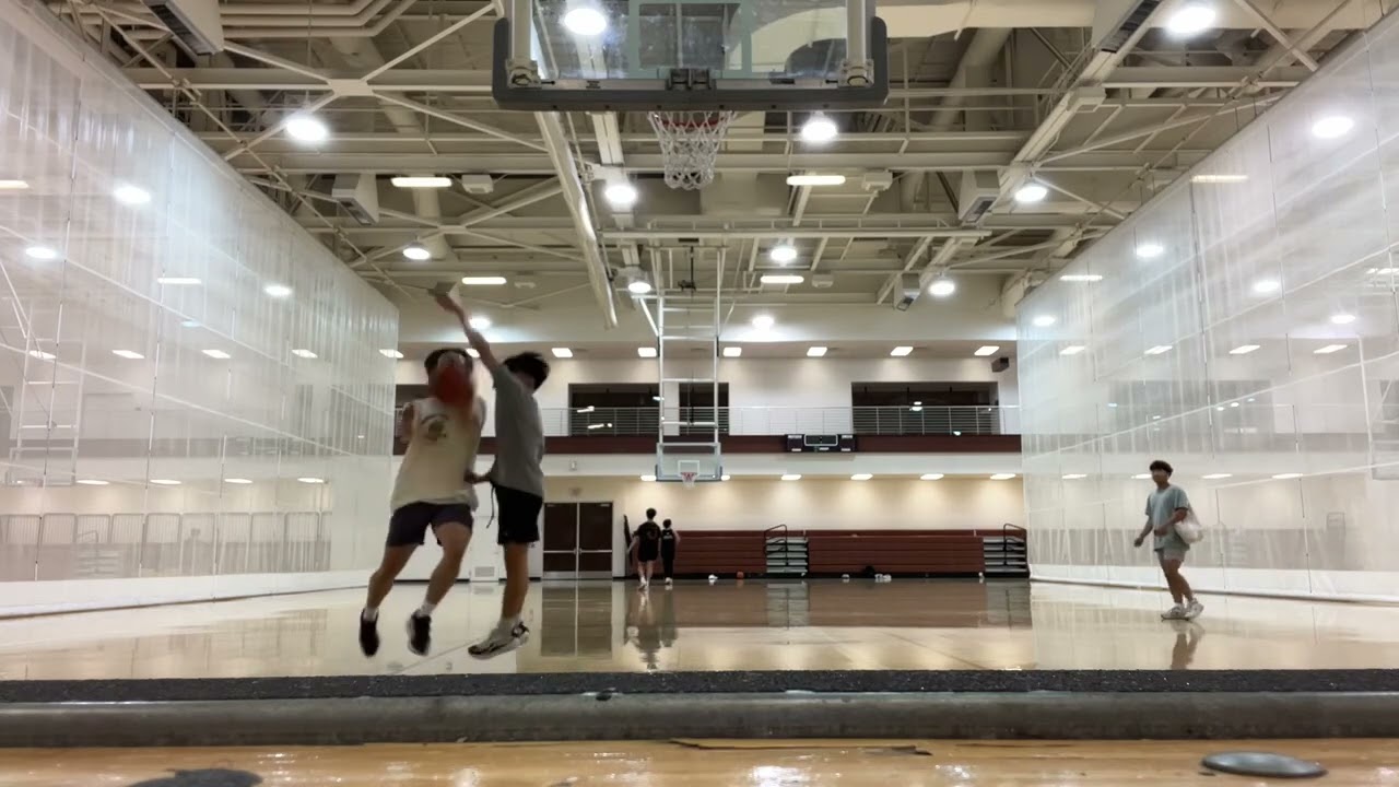 2 Bums 1v1 in Basketball (pt18)