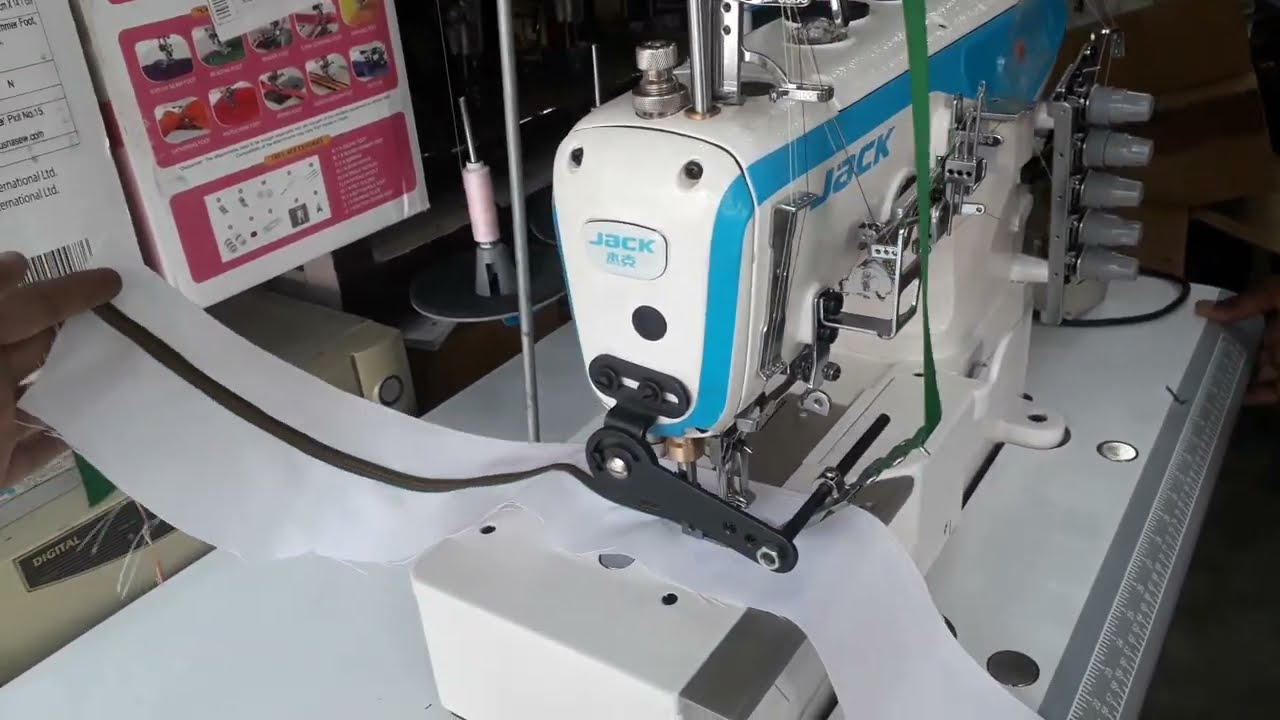 Lower stripe (patti) Folder in flatlock machine