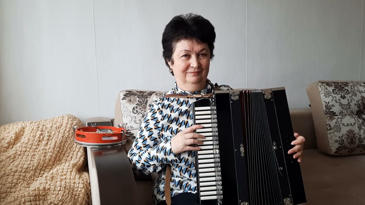 👍🌹Главбух Музалифа Гочияева, музыкант - самородок! Джаным-тиним къобузум! Ата джуртуму джулдузлары!