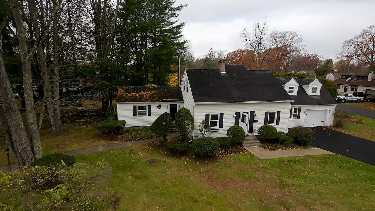 14 Maywood Rd, Delmar, NY - Drone