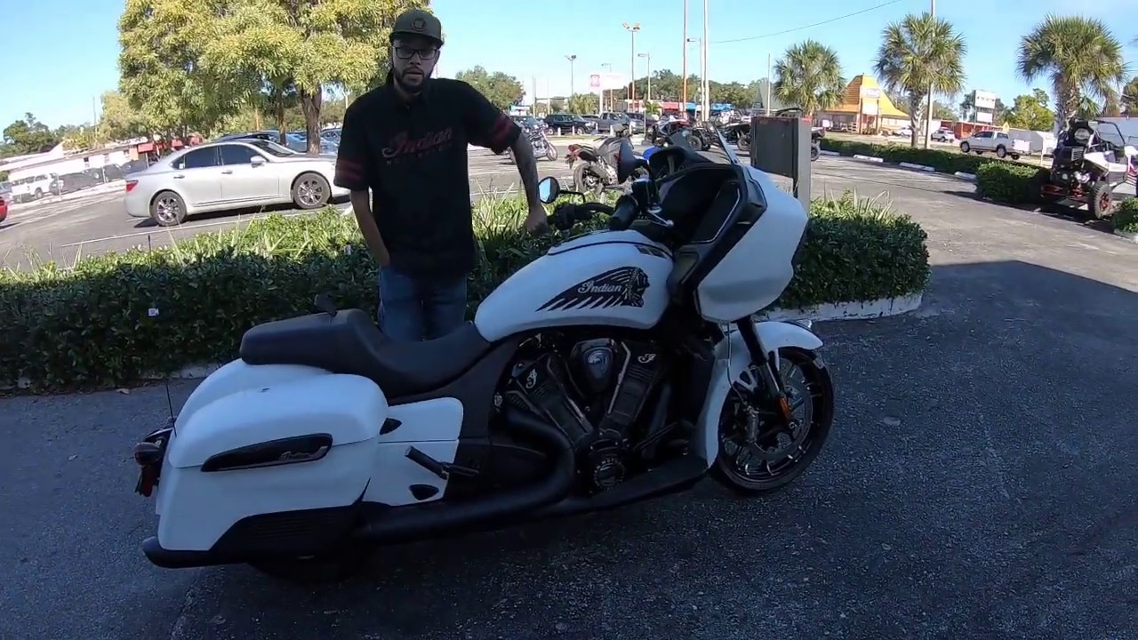Indian Challenger против Harley Davidson — отзыв владельца Harley