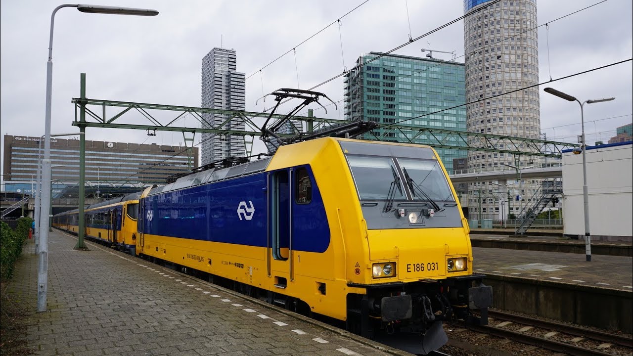 De Traxx E168 locomotief op de HSL in Nederland