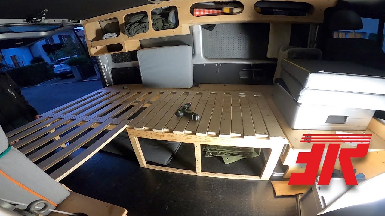 Ford Transit Camper Ausbau Part 3 | 2022 Bett mit Auszug