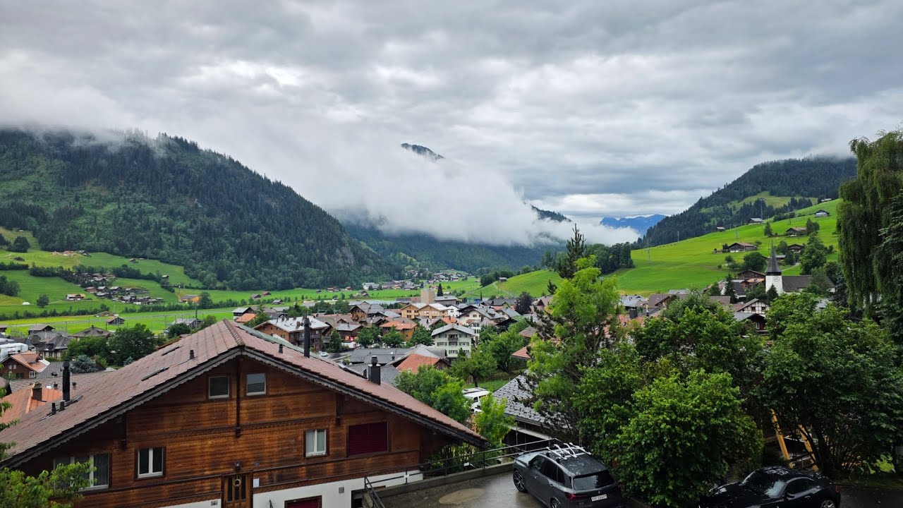🇨🇭قرية زويسيمين سويسرا Zweisimmen Village Switzerland