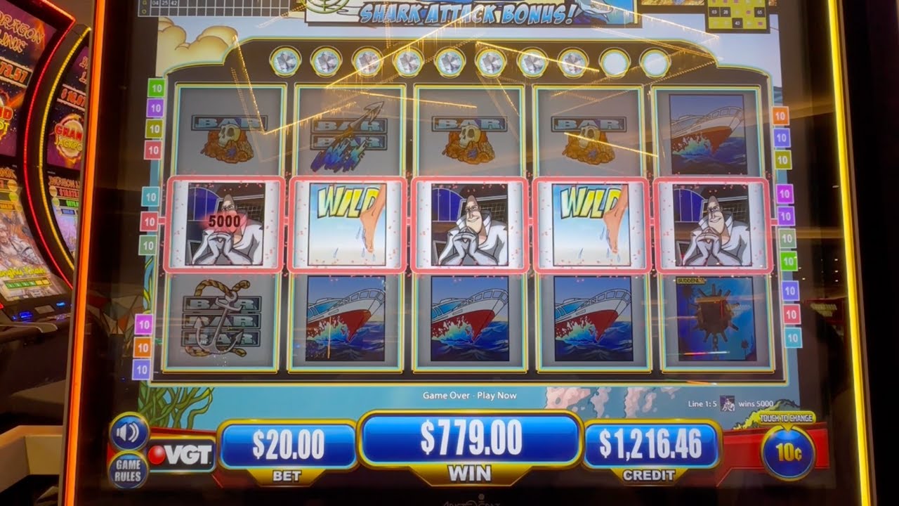 Upping the bet at the perfect time on Neptune's Gold - VGT Slot - BIG Win!! And a 10 Diamond find!