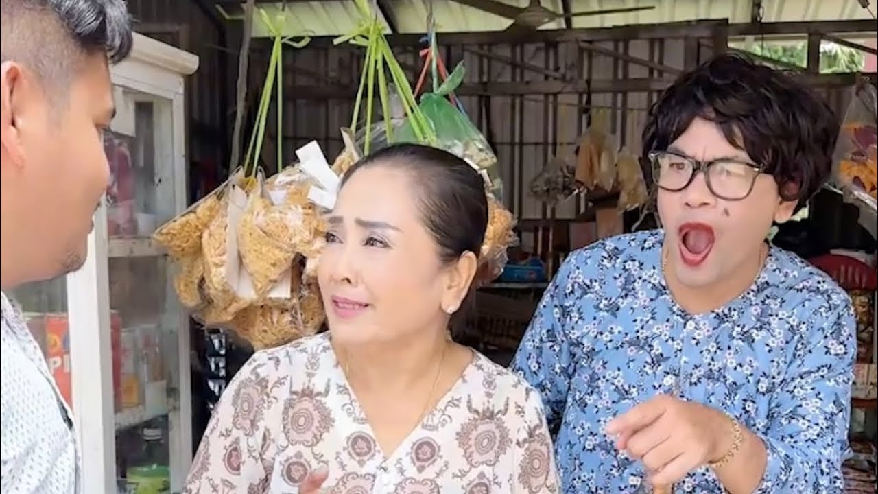 រឿង - ស្មាននៅក្រមុំចាស់ ល្អណាស់ហី!! 😂😂 ( សម្រស់ធារ៉ា)