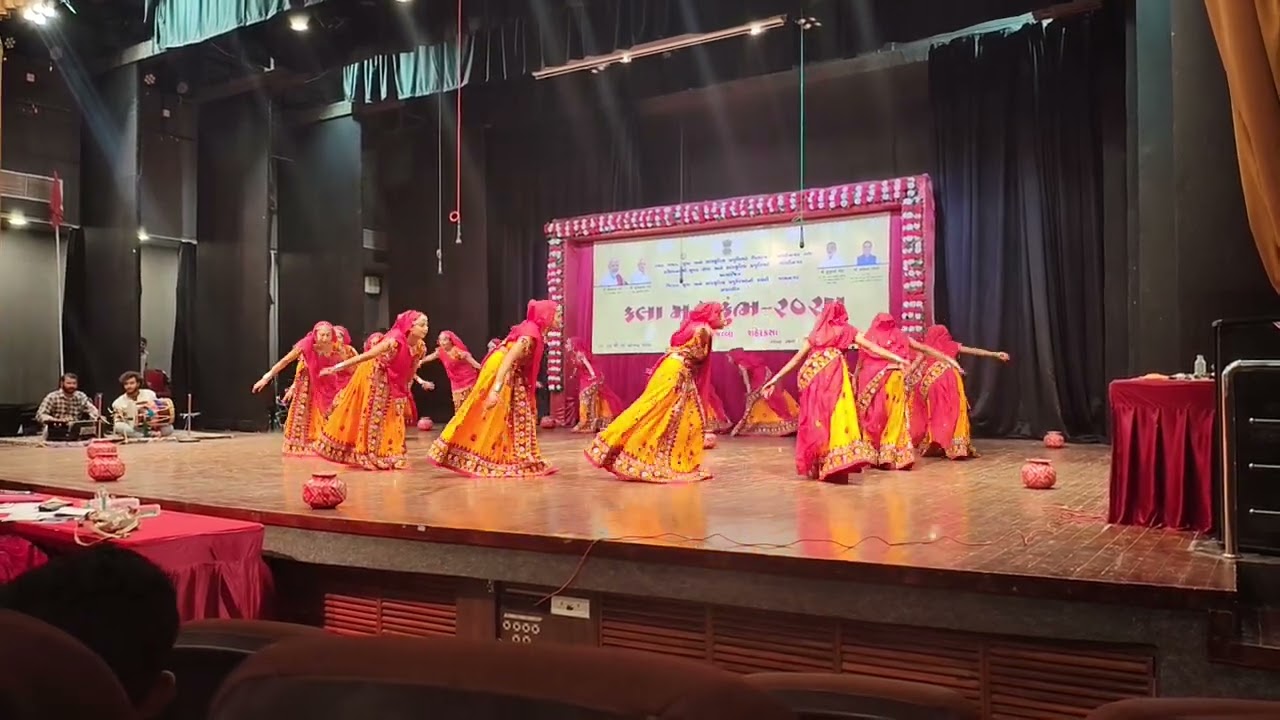 કલા મહાકુંભ જિલ્લા લેવલ ( ૩) નંબર ગરબા કોમ્પિટિશન હિરપરા કન્યા વિદ્યાલય કાલાવડ like comment subscrib