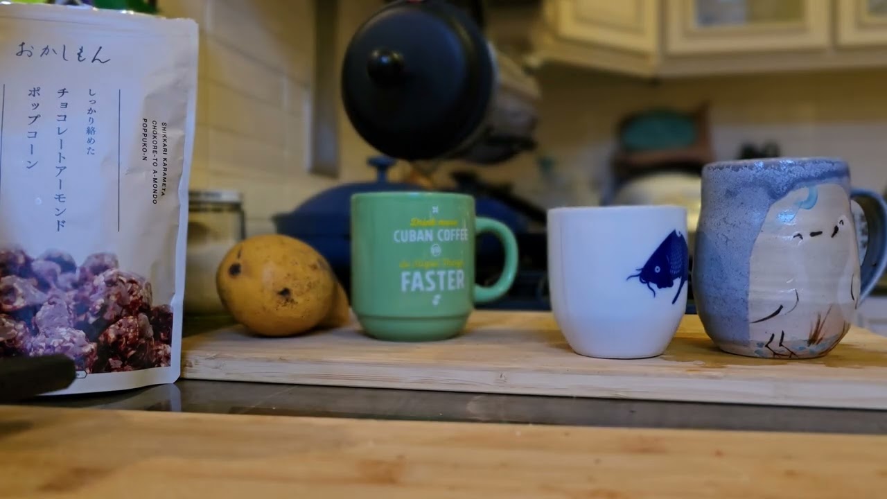 NEW YORK MORNING: COFFEE AND TOAST. HAPPY SATURDAY! ENJOY YOUR WEEKEND.
