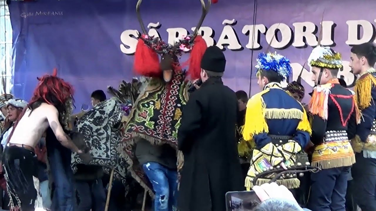 Jocul caprei, al ursului și hora de la Capu Satului (Câmpulung Moldovenesc, Bucovina, România)