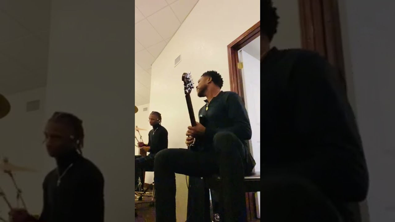 Rodrick Jones playing his Music Man Cutlass SSS