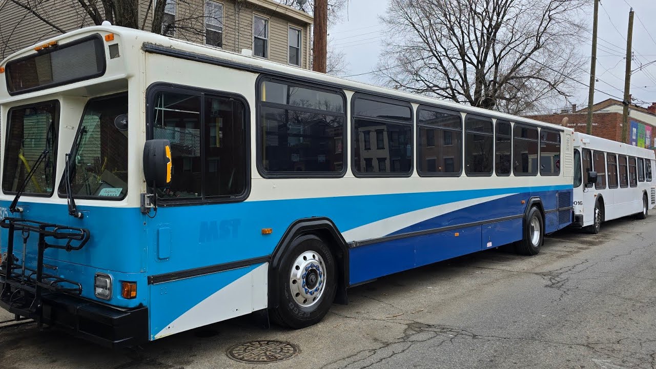[Private] Former L.A. Charters 2002 Gillig Phantom High Floor #1801