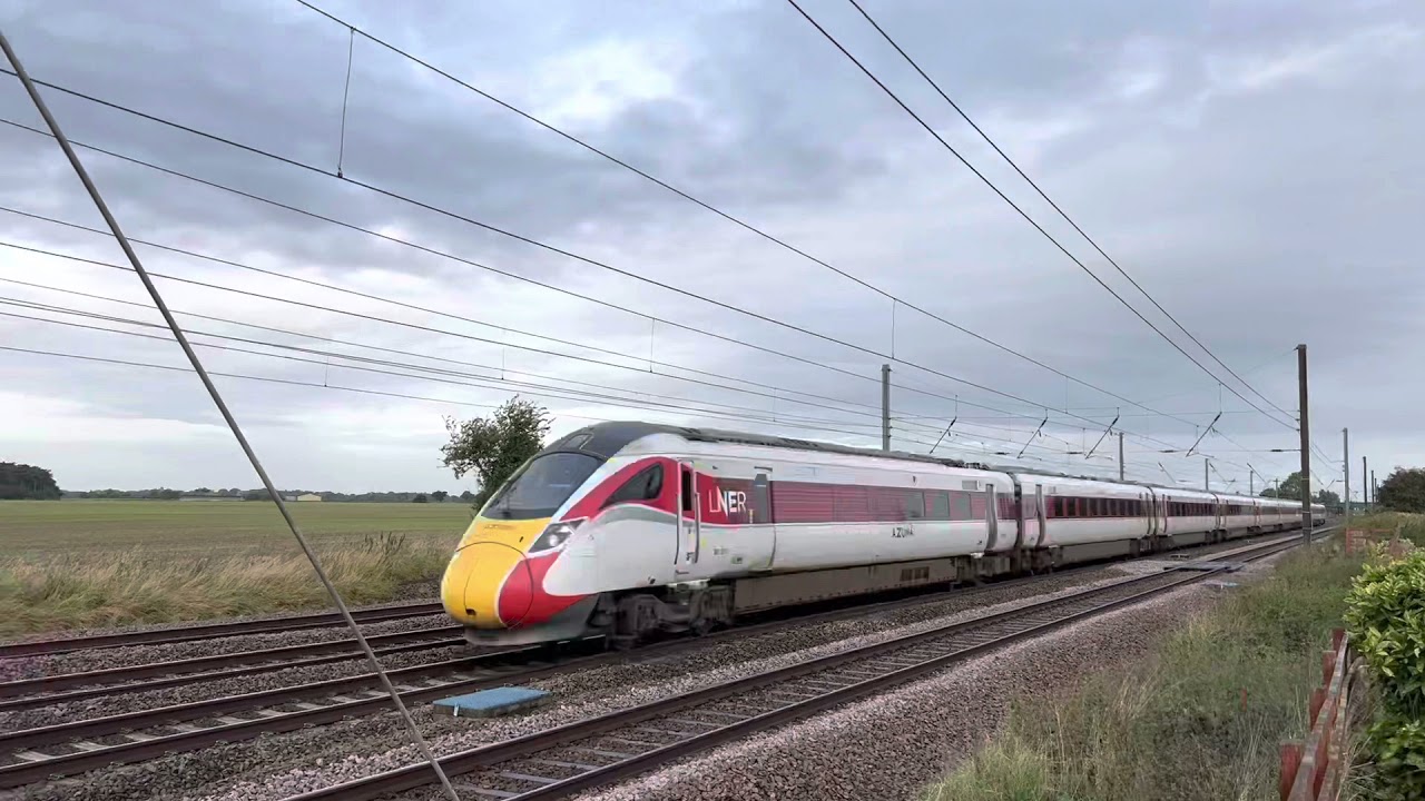 The sidings hotel york trainspotting class 57 west coast railways Diesel train HST ￼DB class 60