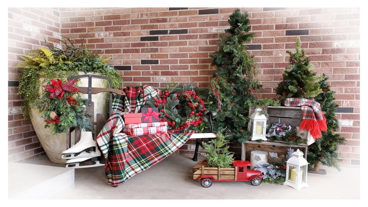 PAST CHRISTMAS HOME TOUR - CHRISTMAS DECOR