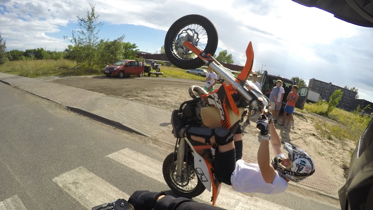 Supreme Meet-up 2016 - one love Supermoto