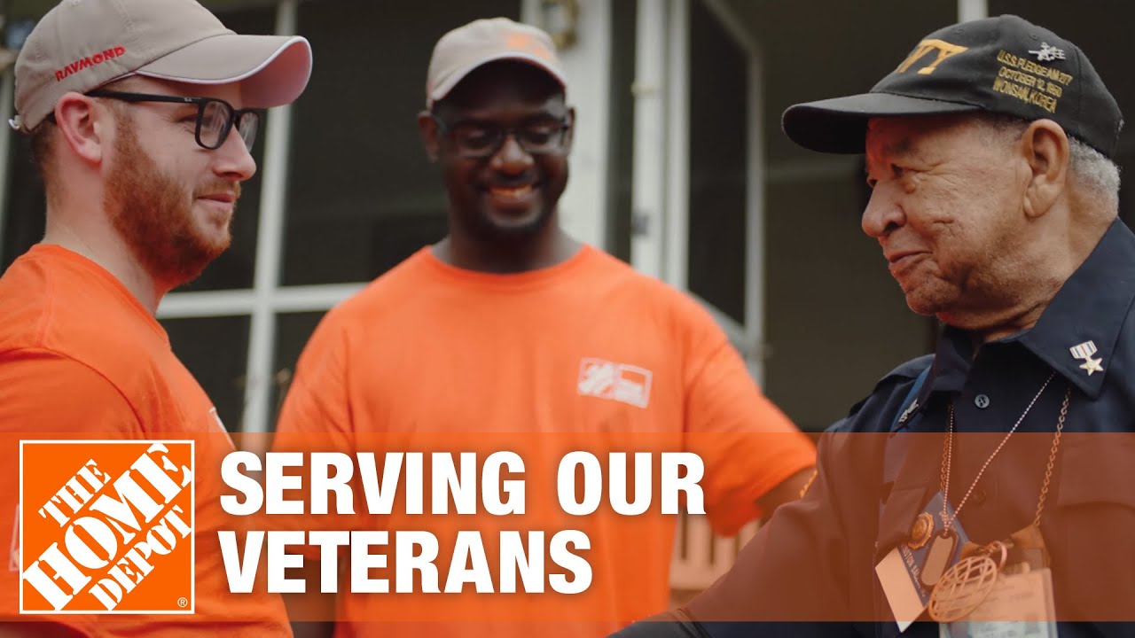 Customers Join Team Depot to Serve Veterans During Celebration of Service| The Home Depot Foundation
