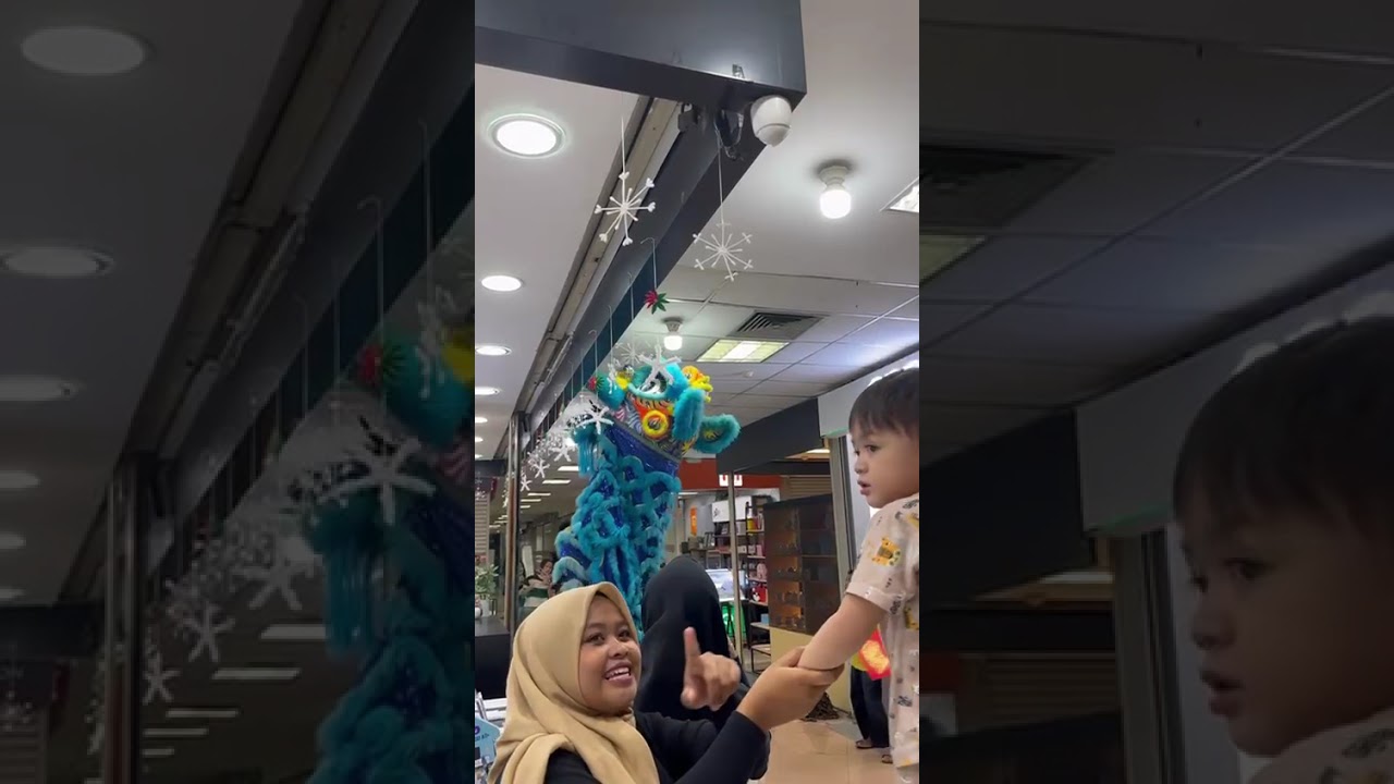 Barongsai keliling mall di ITC  Surabaya mega grosir 2026
