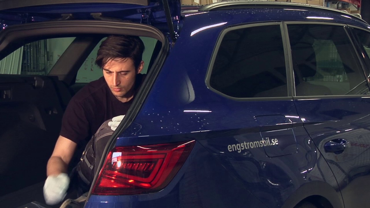 Montagem Solarplexius no Seat Leon Cupra