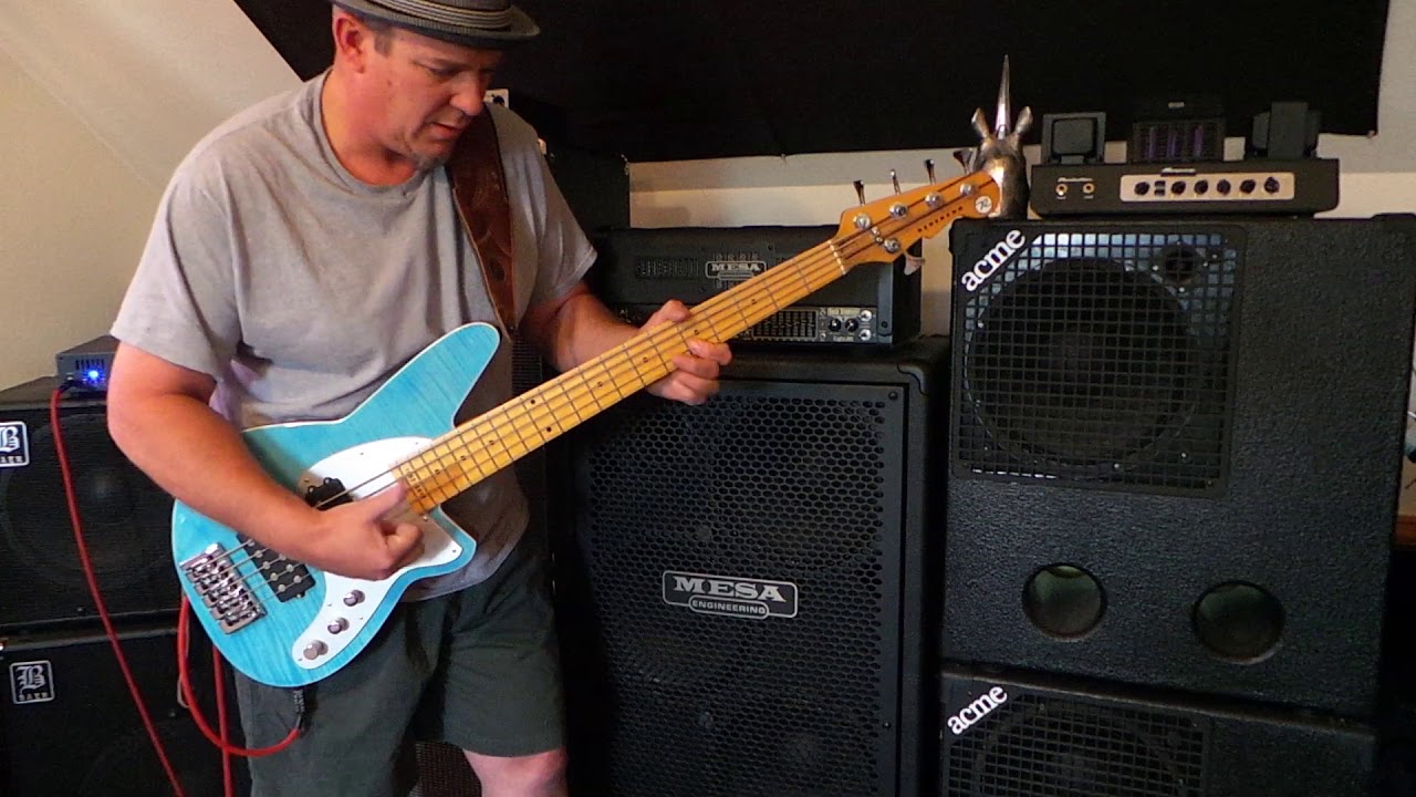 Reverend 20th Anniversary Mercalli 5 string bass demo - Andy Irvine