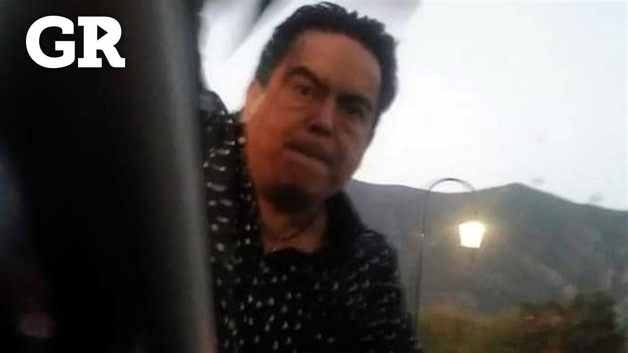 Choca, patea y golpea auto de pareja | Monterrey
