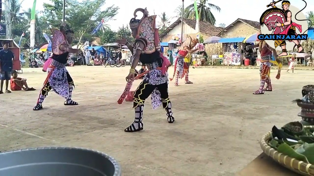 TARI PUTRO UGM PRINGSEWU 