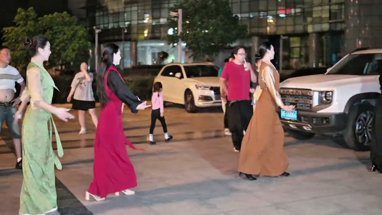 Fantasitic: Sonam Bashey, Maiji, Garong Lhatso, Little Xixi 'Loga Bacho'  四郎巴西、麦吉、呷绒拉措、小西西《罗嘉巴卓》