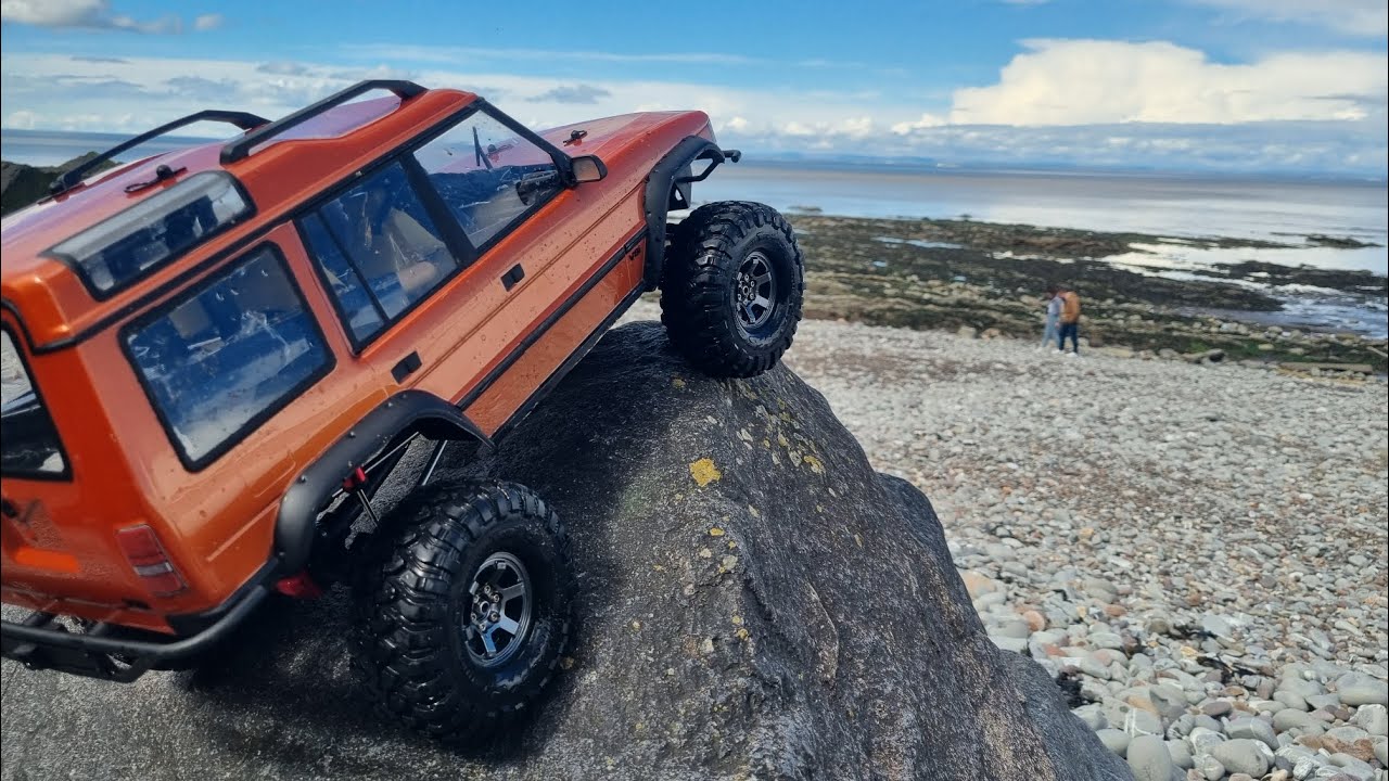 Back at watchet beach #rc #rc22 #rc4wd #rc4x4 #rccar #rccrawler #rccrawling #rcfun #trx4 #beach