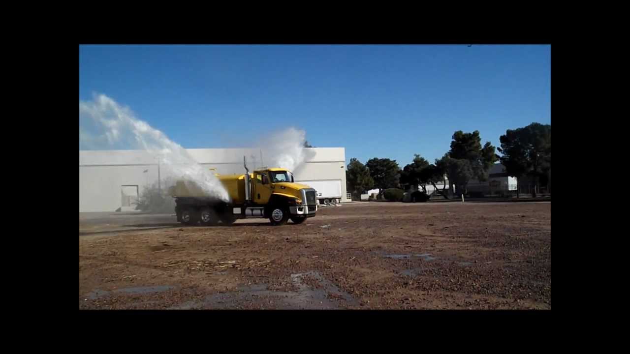 CAT 660 4000 gallon Hot Dip Galvanized Water Truck