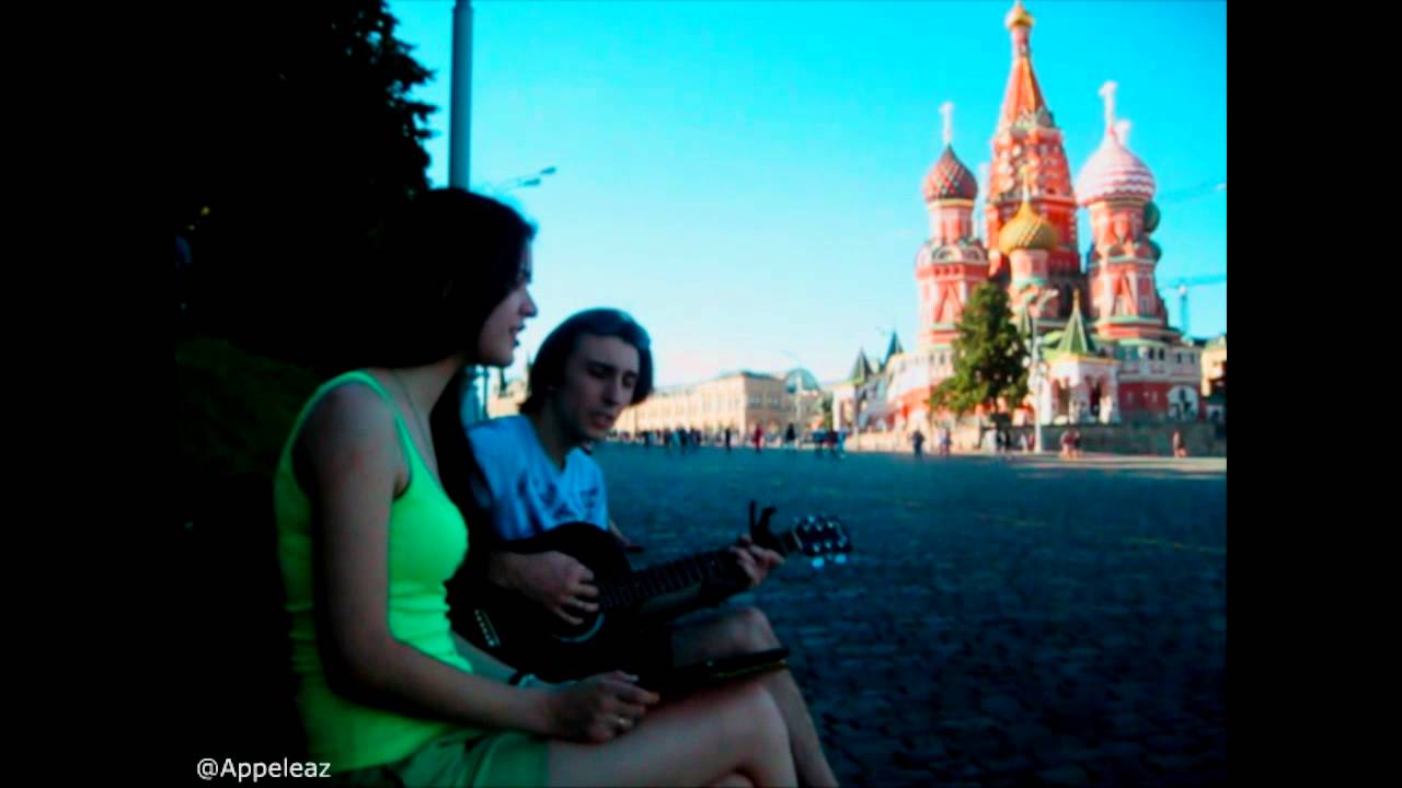 Rasguña las piedras. Cantado por los rusos en Moscu
