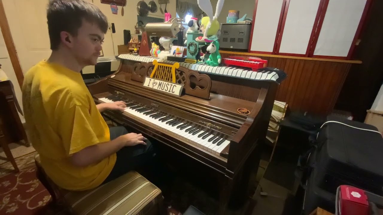 It raining 🌧️🎹🎶😂