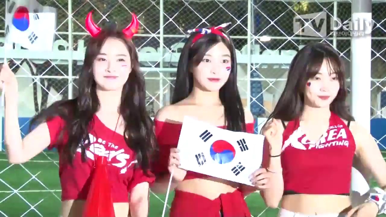 [TD영상] 유니티 우희(UNI.T Woo hee)-다이아 제니ㆍ주은(DIA JENNYㆍJUEU) , 귀여운 붉은 악마 '선수분들 힘내세요!'