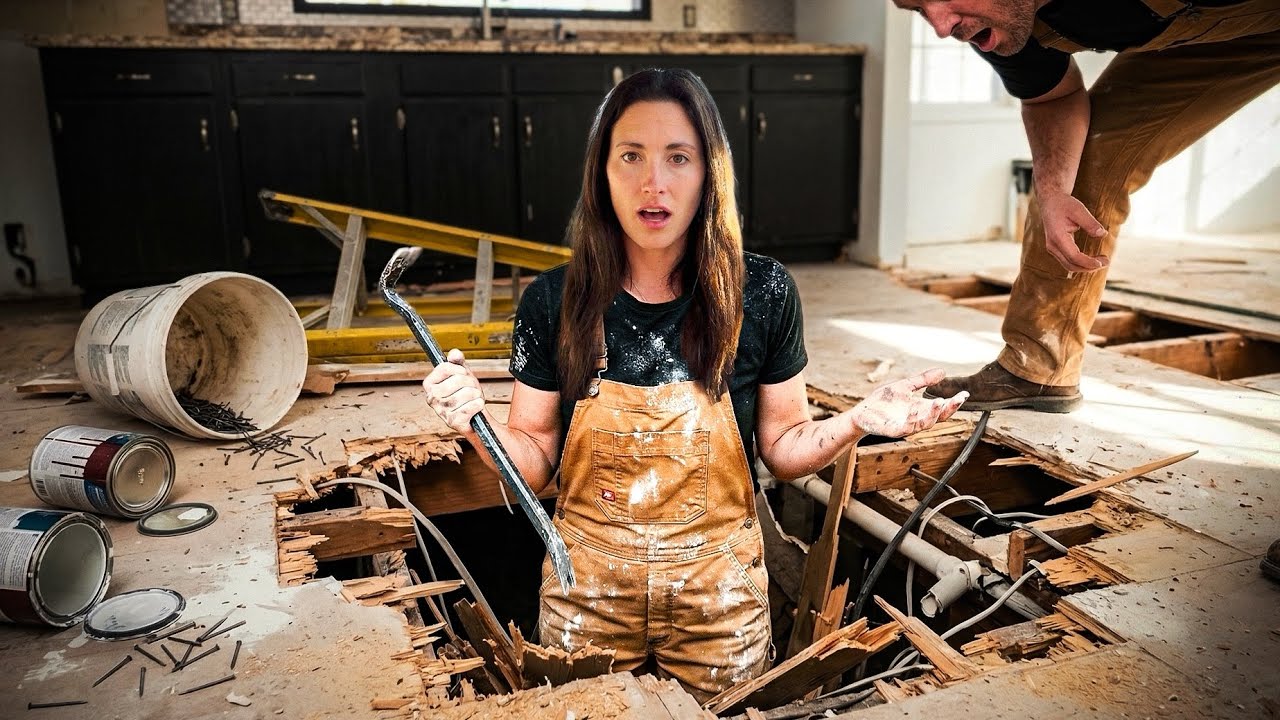 Do NOT do this with your floors | 1960s DIY nightmare home renovation floor prep