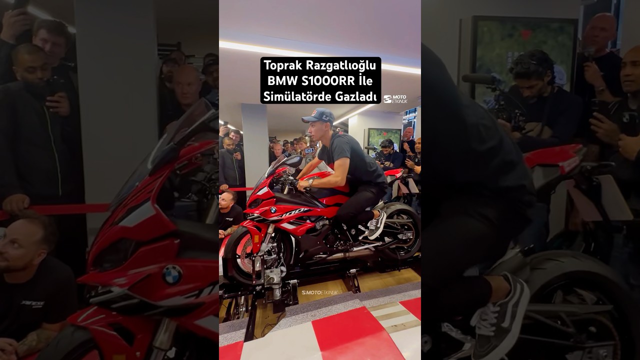 #ToprakRazgatlıoğlu #Dainese #London&rsquo;da hayranları ile buluştu sim&uuml;lasyonda #BMW #S1000RR kullandı
