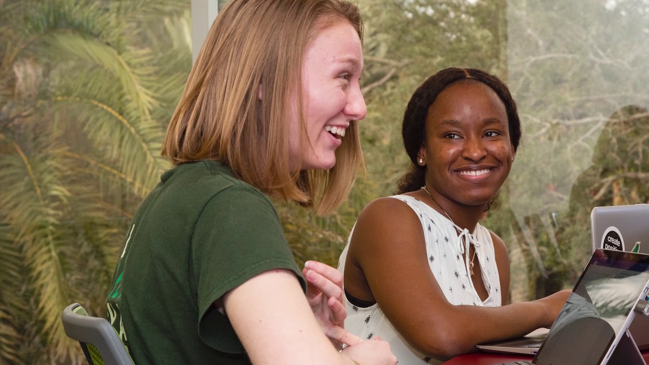 Judy Genshaft Honors College Classroom Experience